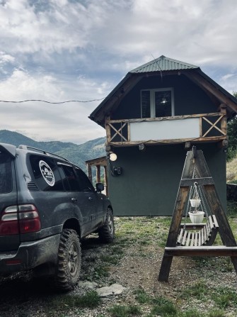 Новий будинок в Карпатах для себе або готовий бізнес з чаном та бассейном - фото 1