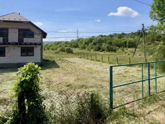 Недобуд 135 кв м на 26 сот курортна зона смт.Чинадієве Чинадиево