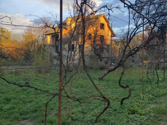 Продам будинок в чарівному місці розміром 15*15 кв.м.  смт Великий Бичків на головній вулиці Великий Бычков