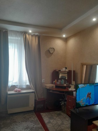 Продам будинок на 2 виходи+добудова(1кімн кв.)+літня кухня - фото 1
