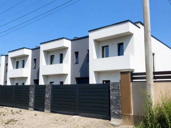 Продаєтьсься таунхаус в передмісті Івано-Франківська 140 м.кв. Волчинец