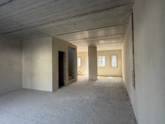 Продається готовий таунхаус у Крихівцях під ремонт Крихівці