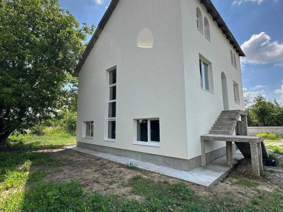 Продам будинок з городом 15 сот Черниев