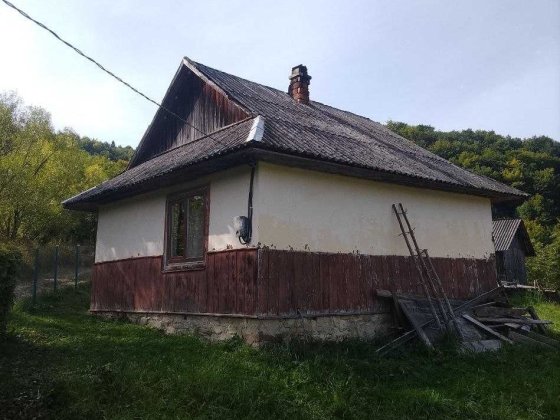 Продаж будинка з краєвидом Косов