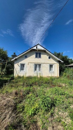 Добротний будинок у Загвізді. Готовий до проживання. - фото 1