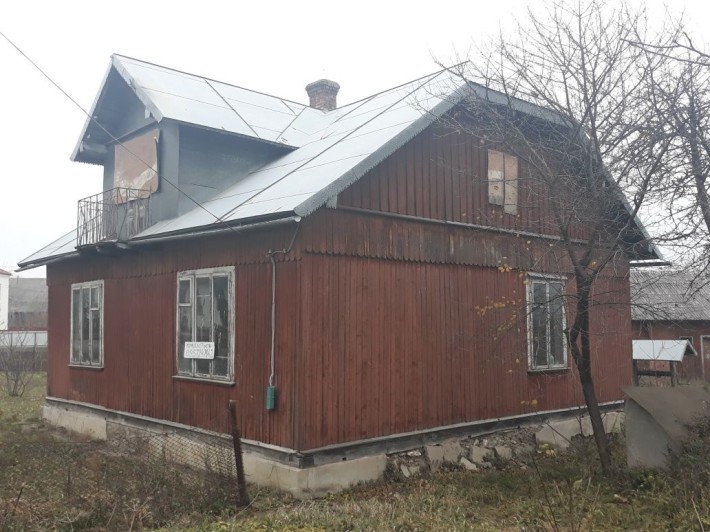 Дерев'яний будинок - фото 1