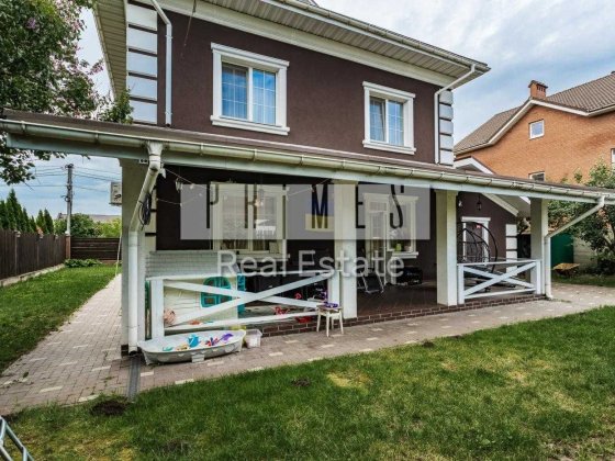 Автономний якісний Будинок 270 м² у Гатному | Ремонт | Гараж | Генератор | Метро поруч
