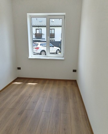 Таунхаус, 2-кімн., 110 м², Святопетрівське - фото 1