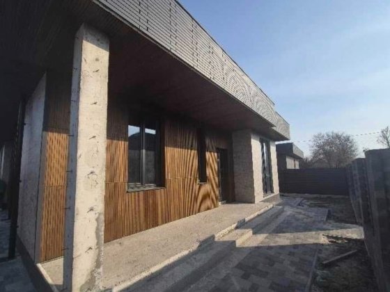 Продаж без комісії: одноповерховий дім у с. Білогородка