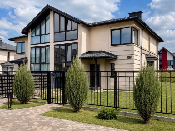 Дуплекс 149 кв.м з газом. Простора ділянка 4,17 сотки. Закрите КМ Beverly Hills. Крюківщина