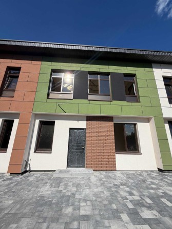 Продам таунхаус у Святопетрівському з чистовим ремонтом, 103 м2, 1.5 сотки, Газ, Без комісії - фото 1
