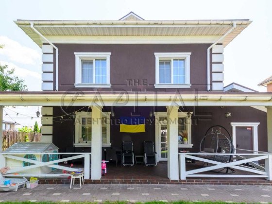 Будинок 280 м² біля метро Теремки Гатне 6 соток  Гараж Мансарда 90 м²