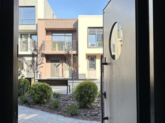 єОселя готовий таун 92кв. в Крюківщині Гатне