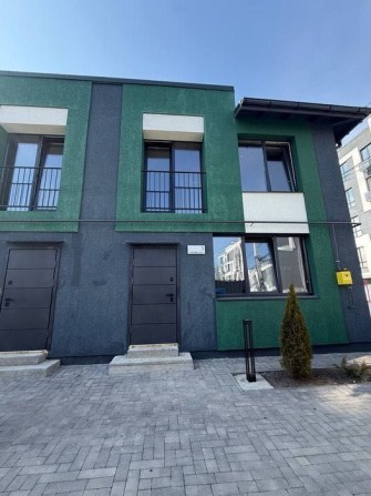 Продається Таунхаус з центральними комунікаціями у Гатному - фото 1