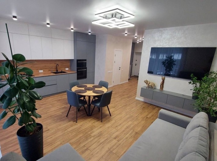Продаж дуплекса з ремонтом в Крюківщині - фото 1