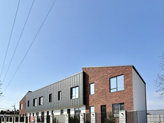 Продаж таунхаус 86 м² 3 кімнати ГАЗ парковка на 2 авто Крюківщина Київ 5км Характер парк