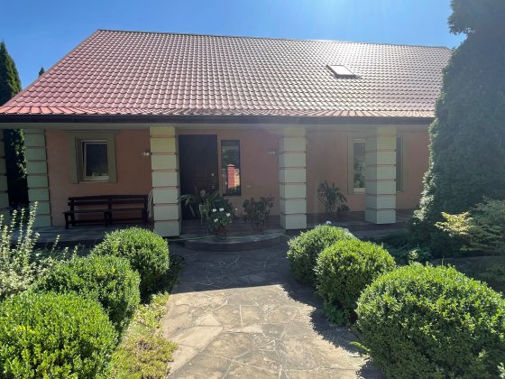 Продаж просторого будинку в Крюківщині 239,4 м² на 16 сотках