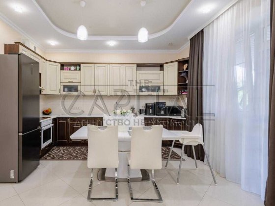 Будинок 280 м² у Гатному | 15 хв пішки до м. Теремки | 6 соток | Гараж Гатне