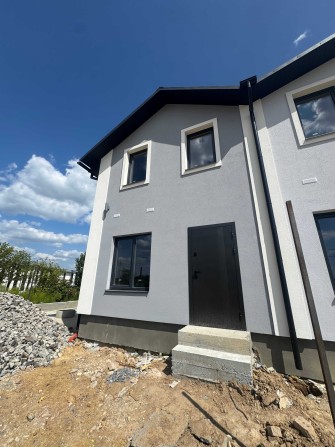 Продаж сучасного двоповерхового таунхауса 48 м² з власним подвір'ям та паркомісцем. Без комісії - фото 1