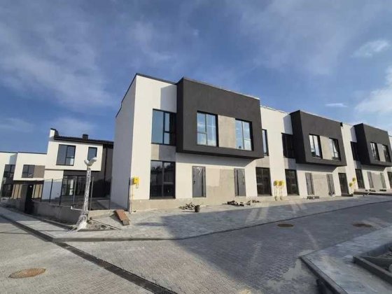 Продаж газифікованого таунхаусу у центрі с. Білогородка | Без комісії Белогородка