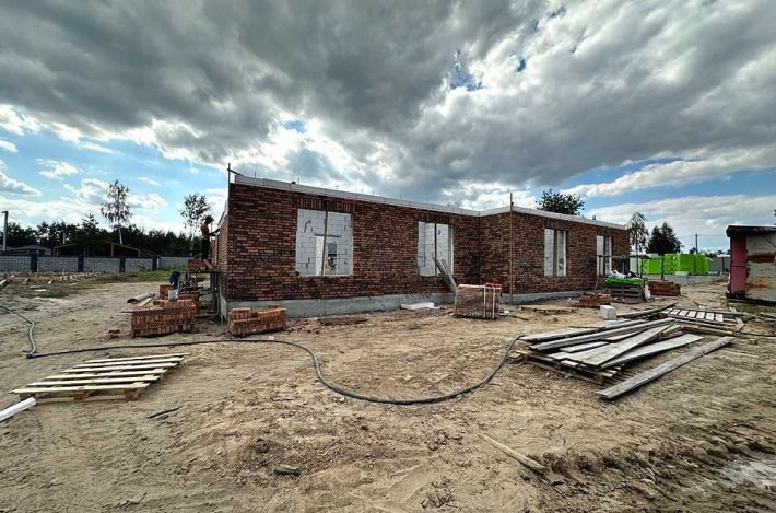 Одноповерховий дуплекс з газом біля лісу - фото 1