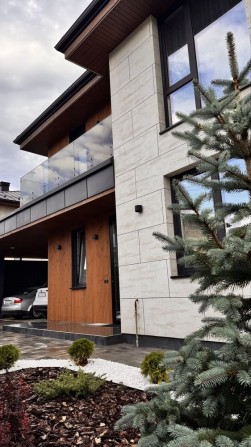 Продам готовий будинок з ремонтом в закритому КМ з охороною. Ходосівка - фото 1