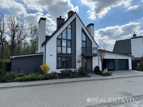 Автономний будинок з дизайнерським ремонтом. КМ Villaggo у Білогородці