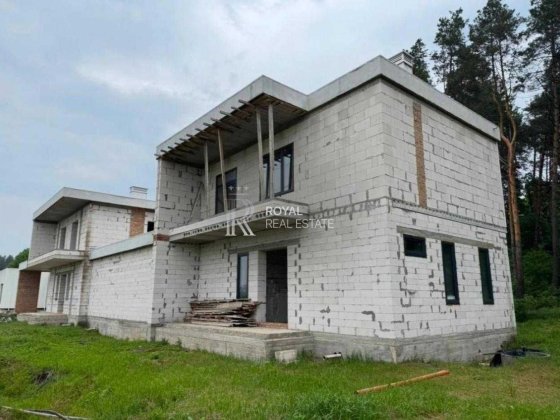 Продаж двох Будинків по ціні одного 370 м2 10 соток Ходосівка Київська обл Ходосівка
