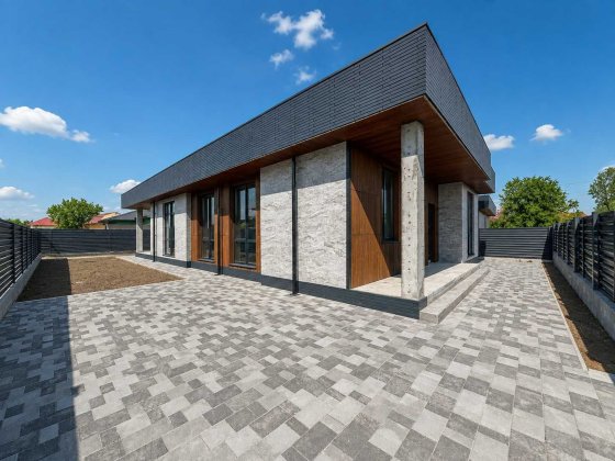 Сучасний будинок 130 м² | Монолітний фундамент і монолітний дах Белогородка