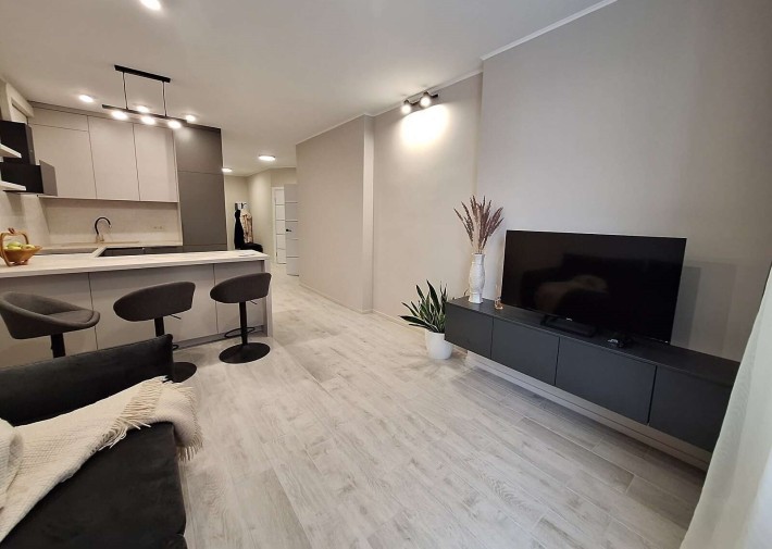 Продаж 2-к квартири наб. Дніпровська 15к - фото 1