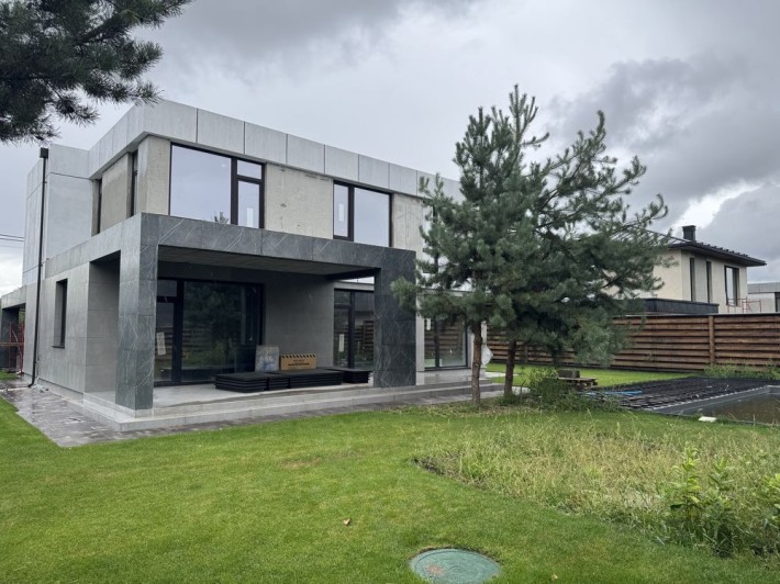 Продам будинок в закритому КМ з охороною. Ходосівка - фото 1