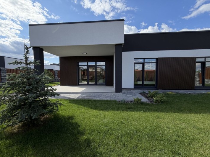 Продаж сучасного одноповерхового будинку 150 м² | Осокорки | 3 км від Києва - фото 1