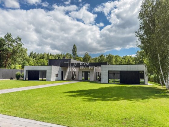Продаж Будинок Лісники 7 кімнат 570 м² 50 соток Басейн SPA Сауна Генератор Гараж Ліс Тераса Автономн