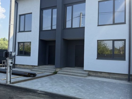 Готовий таун З газом Гореничі
