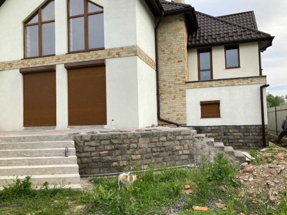 Будинок в Нових Петрівцях