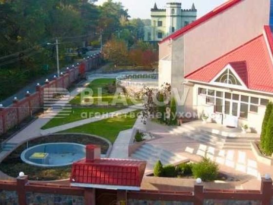 Лесники - Дом 1160 м кв  на 30 сотках