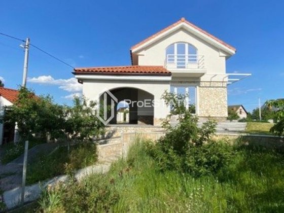 Без% Будинок  біля озера 190 м²/8 соток/с. Гнідин 6 км від Києва