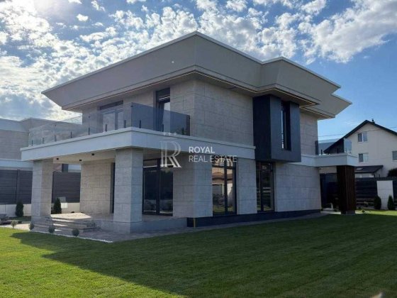 Продаж Будинок Ходосівка 232 м² 4 спальні 8 соток Тераси 62 м² White Box Автополив Газ 16 кВт Свердл Ходосовка