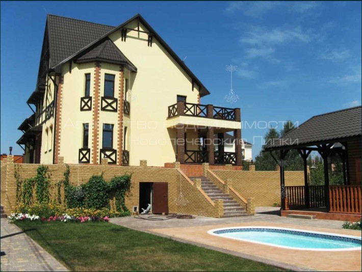 Продаж 3 поверхового просторого та світлого котеджу 386м2 (10сот) с. Лісники — вул. Кільцева, 3 / 9  - фото 1