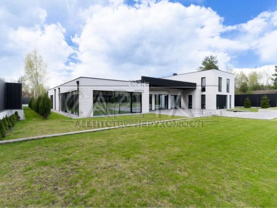 Продаж ексклюзивного будинку с. Лісники, Київська область Лісники