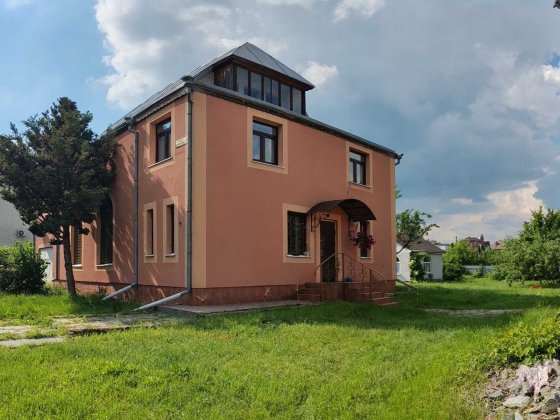 Продается дом в с. Стоянка + 2 постройки с садом, рядом пруд | 13 соток Стоянка