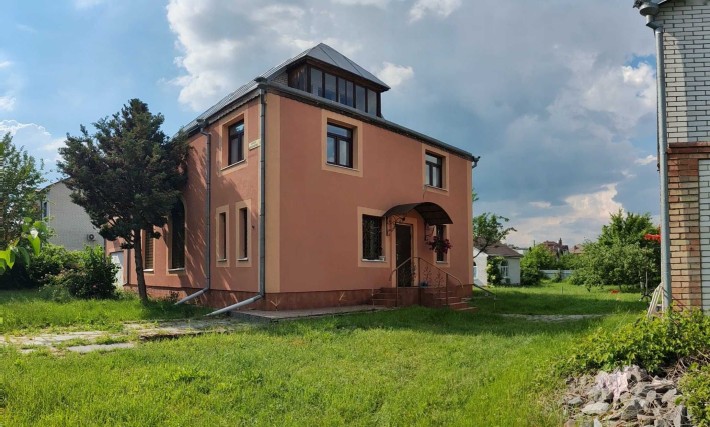 Продается дом в с. Стоянка + 2 постройки с садом, рядом пруд | 13 соток - фото 1