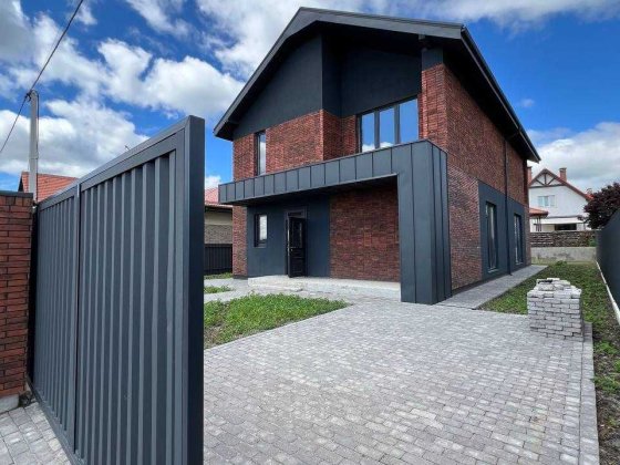 Продаж Будинок Ірпінь, 5 соток, 4 кімнати, центральні комунікації, простора ділянка, комфортне плану Стоянка
