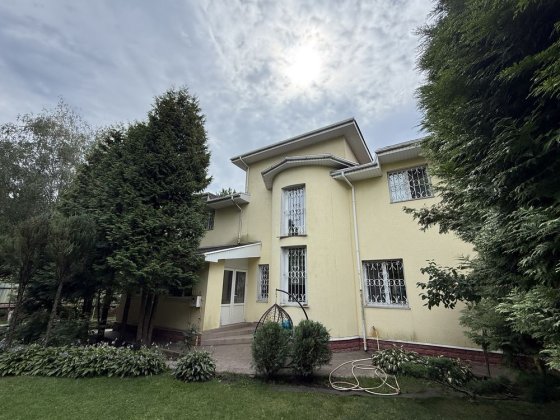 Затишний будинок з ремонтом та меблями 10 хв від м. Теремки, газ, повністю автономний Вита-Почтовая