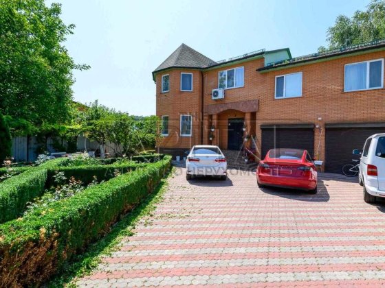 Увага Продаж Будинок 350 м² із SPA 100 м², генератором 22 кВт та власним укриттям Подгорцы
