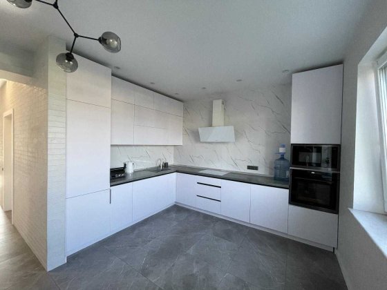 Віта-поштова-нове продаж котеджа 225м2 з ремонтом, 35КВТ світла Вита-Почтовая
