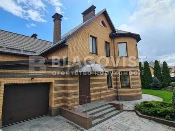 Стоянка - дом 225 м кв  на 12 сотках Стоянка