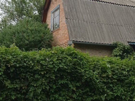 Продаємо дачу в престижному районі неподалік ресторану "КРАЙ РАЙ" на Новообухівській трасі с. Романк Подгорцы