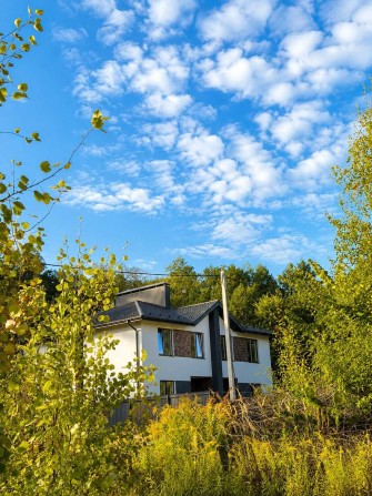 Продам дуплекс в Стоянці — 118 м², 4,5 сотки, лісова частина, сучасне будівництво, простора ділянка- - фото 1