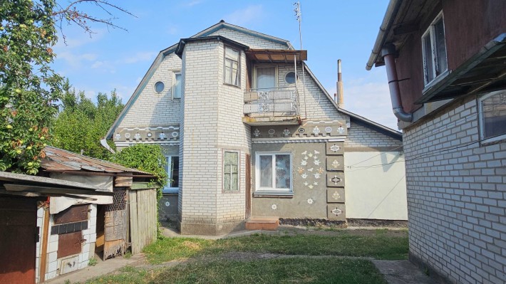 Будинок в місті Яготині поруч з річкою, школою, вокзал. є відеоогляд - фото 1